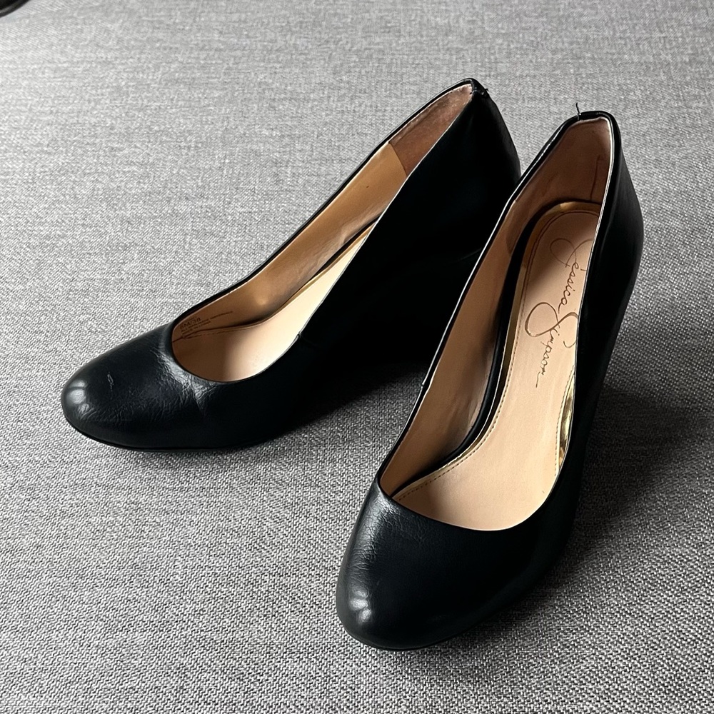 Jessica Simpson Women's Cash Pump